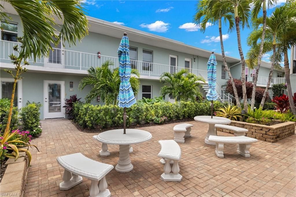 635 12th Ave S, Unit 635, Naples, FL 34102 Photo