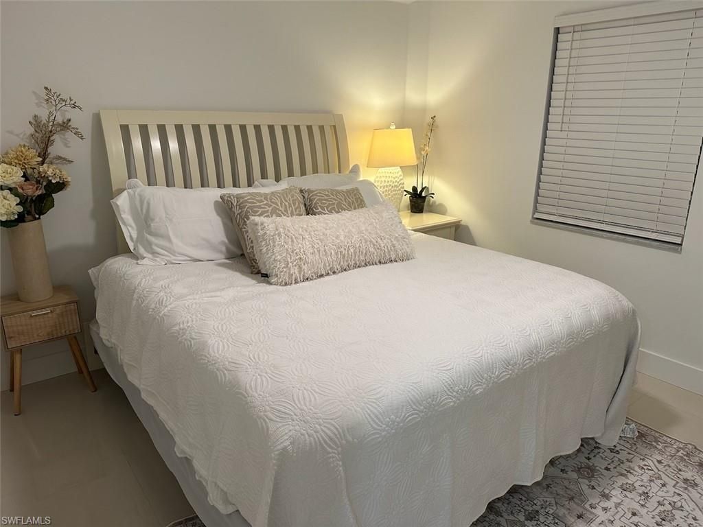 635 12th Ave S, Unit 635, Naples, FL 34102 Photo