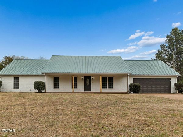 123 Walnut Hill Road, Bells, TN 38006