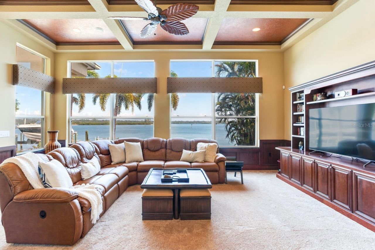 17371 Kennedy Drive, North Redington Beach, FL 33708 Photo