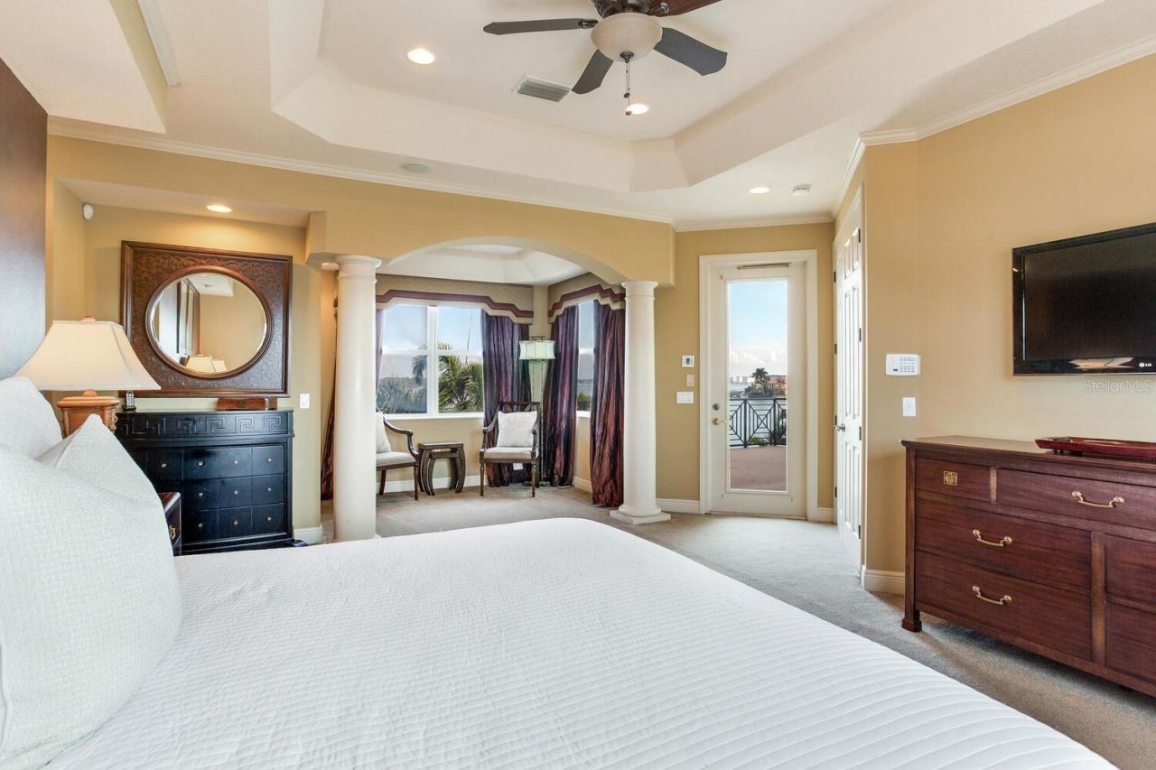 17371 Kennedy Drive, North Redington Beach, FL 33708 Photo