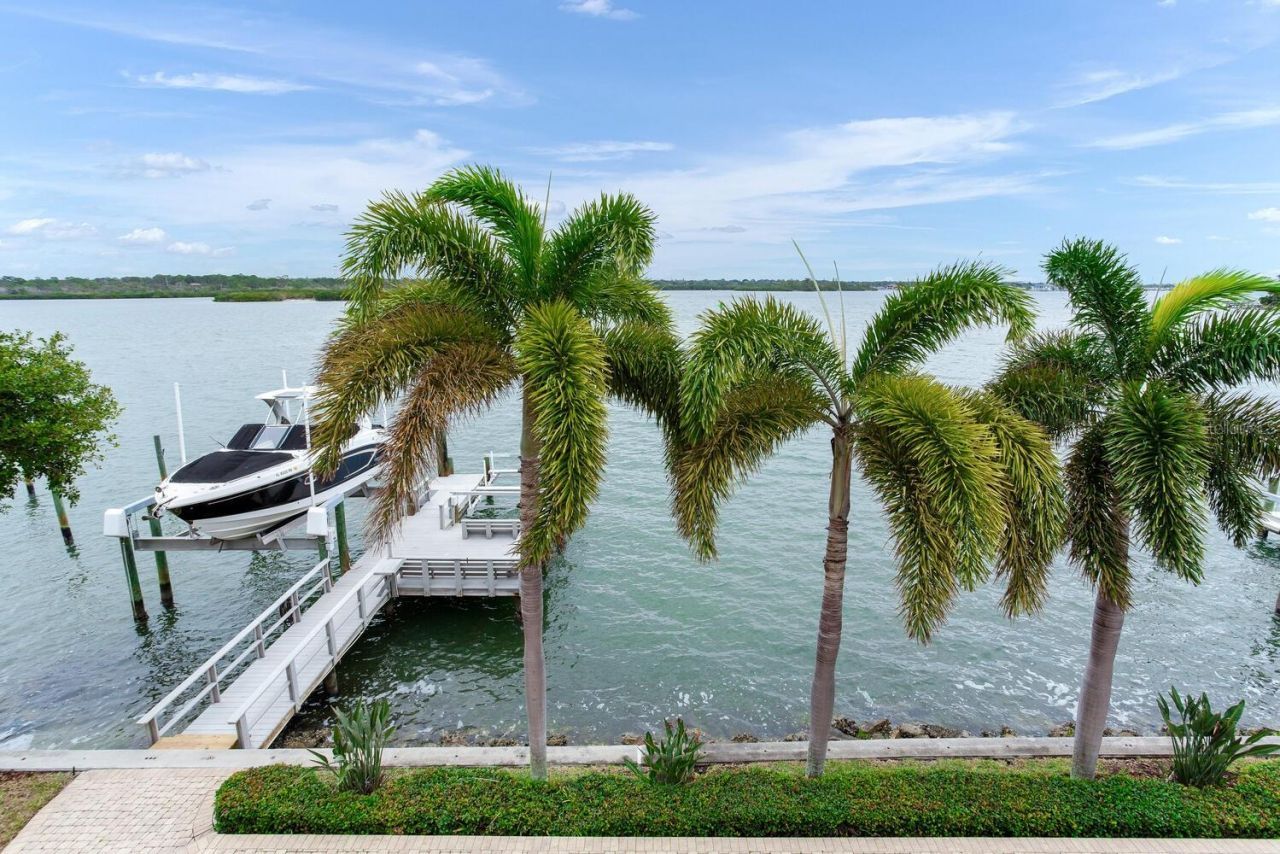 17371 Kennedy Drive, North Redington Beach, FL 33708 Photo