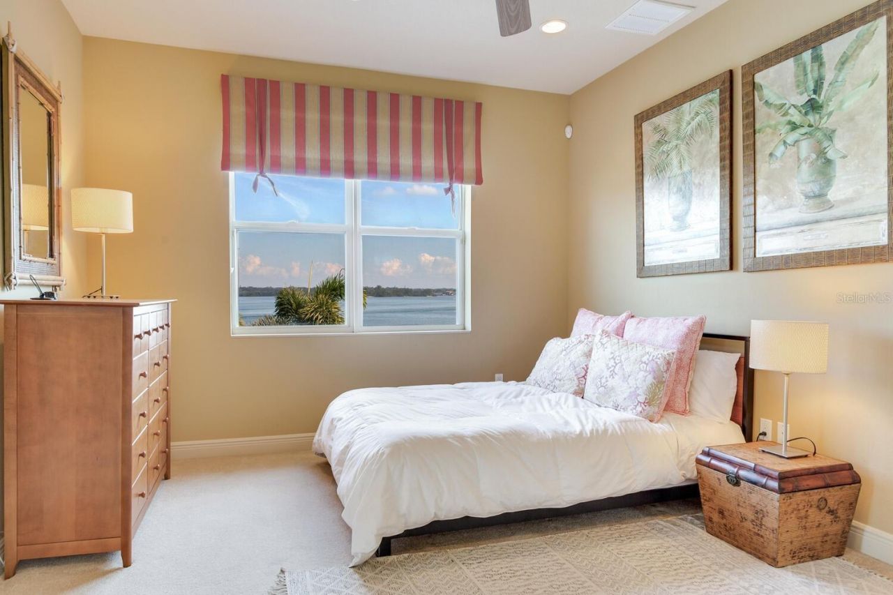 17371 Kennedy Drive, North Redington Beach, FL 33708 Photo