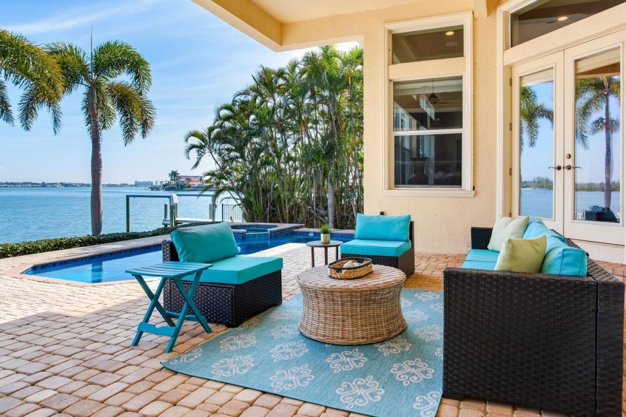 17371 Kennedy Drive, North Redington Beach, FL 33708 Photo