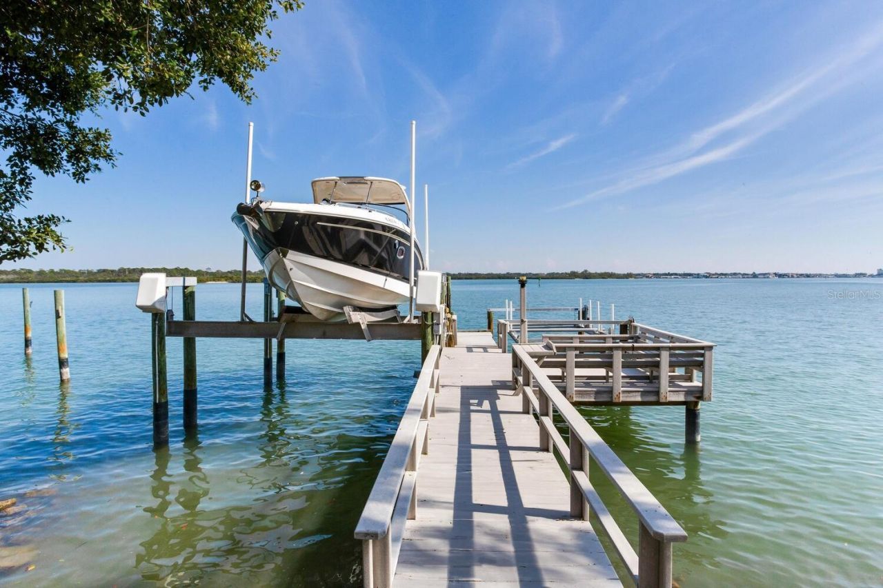 17371 Kennedy Drive, North Redington Beach, FL 33708 Photo