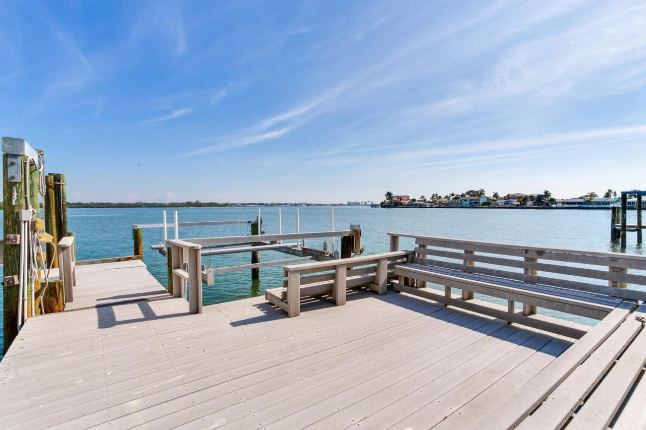 17371 Kennedy Drive, North Redington Beach, FL 33708 Photo