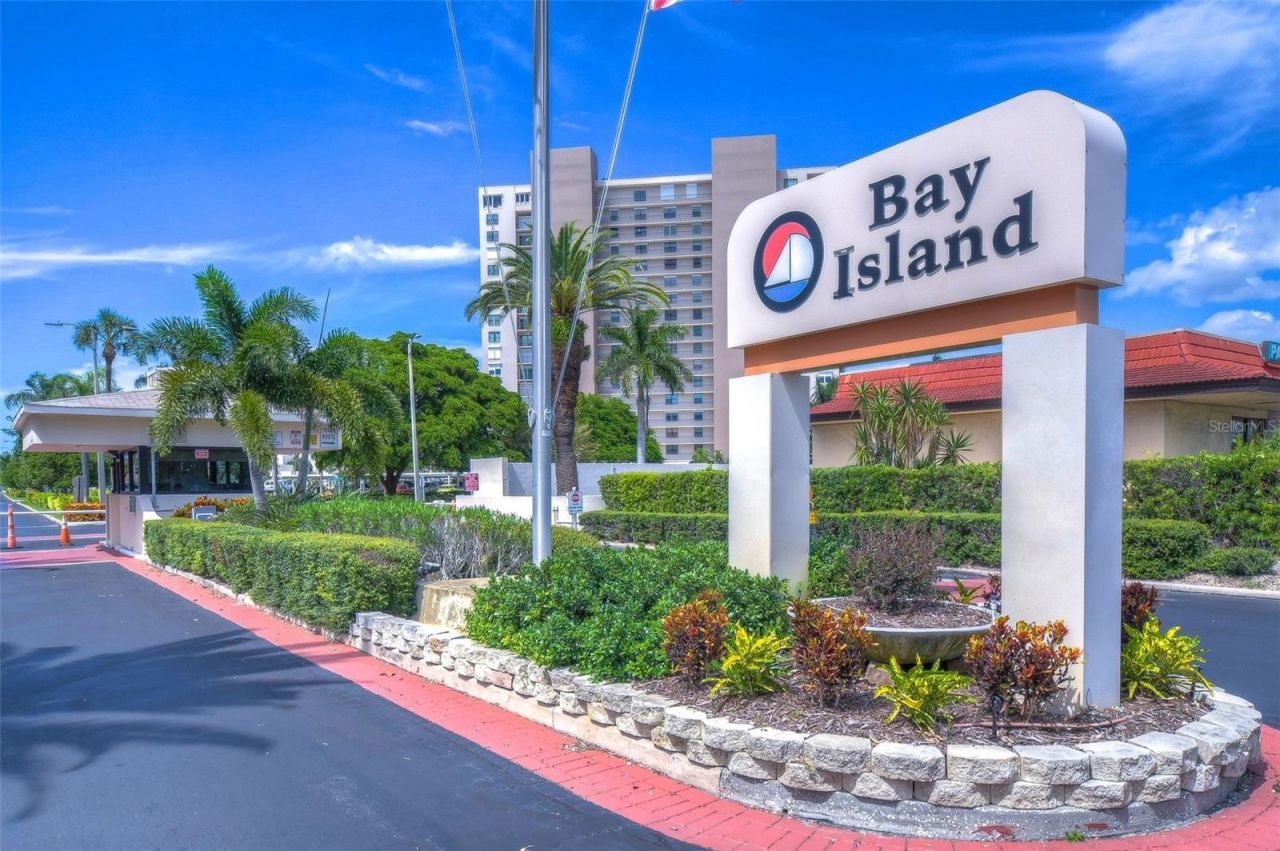 7400 Sun Island Drive S, Unit 202, South Pasadena, FL 33707 Photo