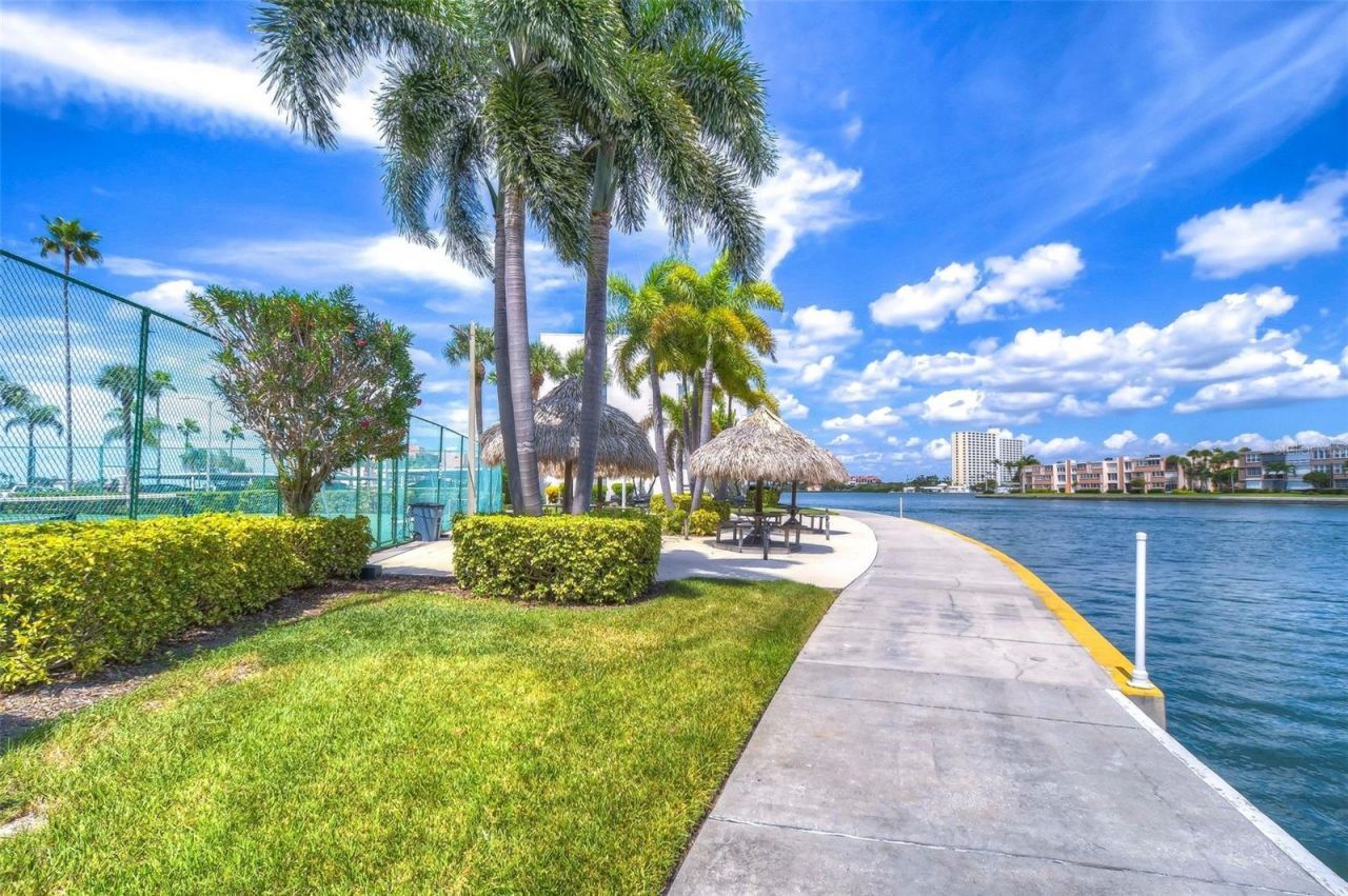 7400 Sun Island Drive S, Unit 202, South Pasadena, FL 33707 Photo
