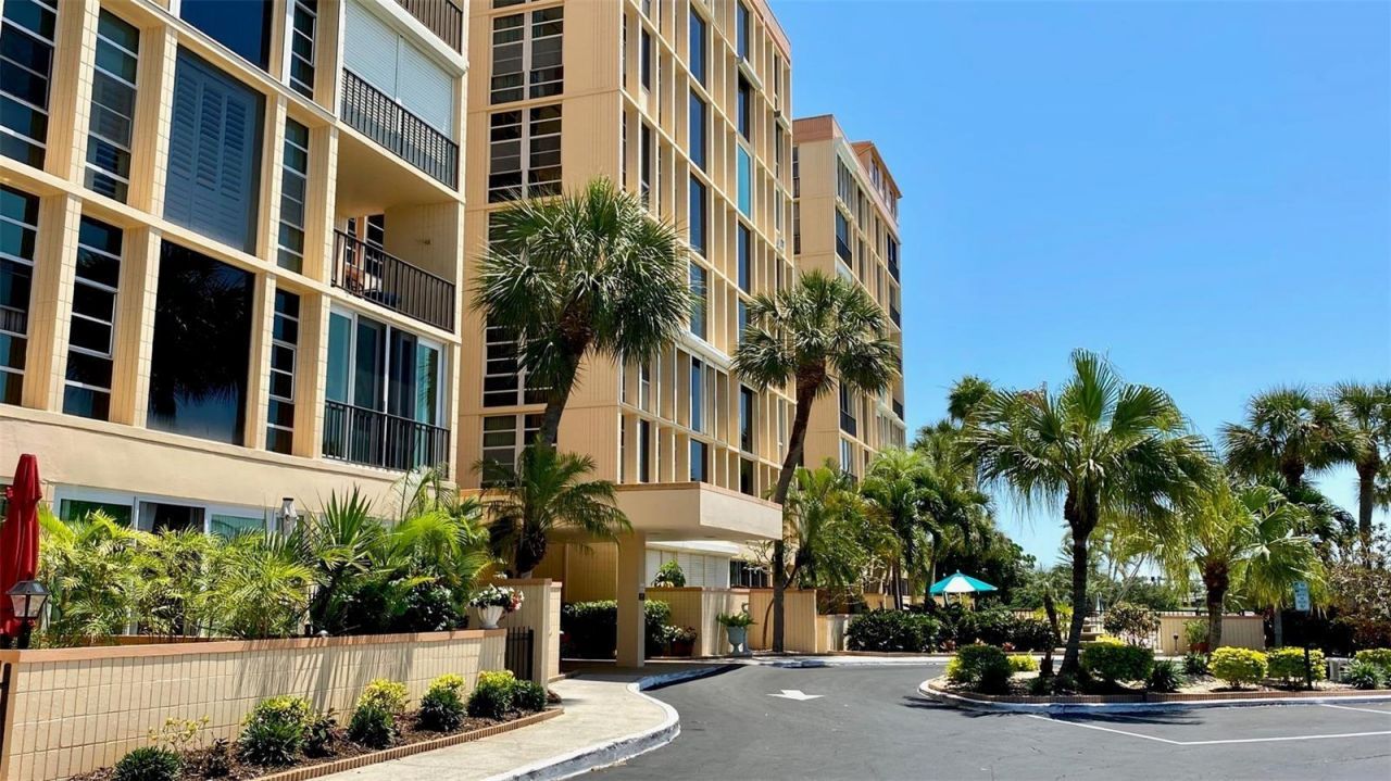 7400 Sun Island Drive S, Unit 202, South Pasadena, FL 33707 Photo