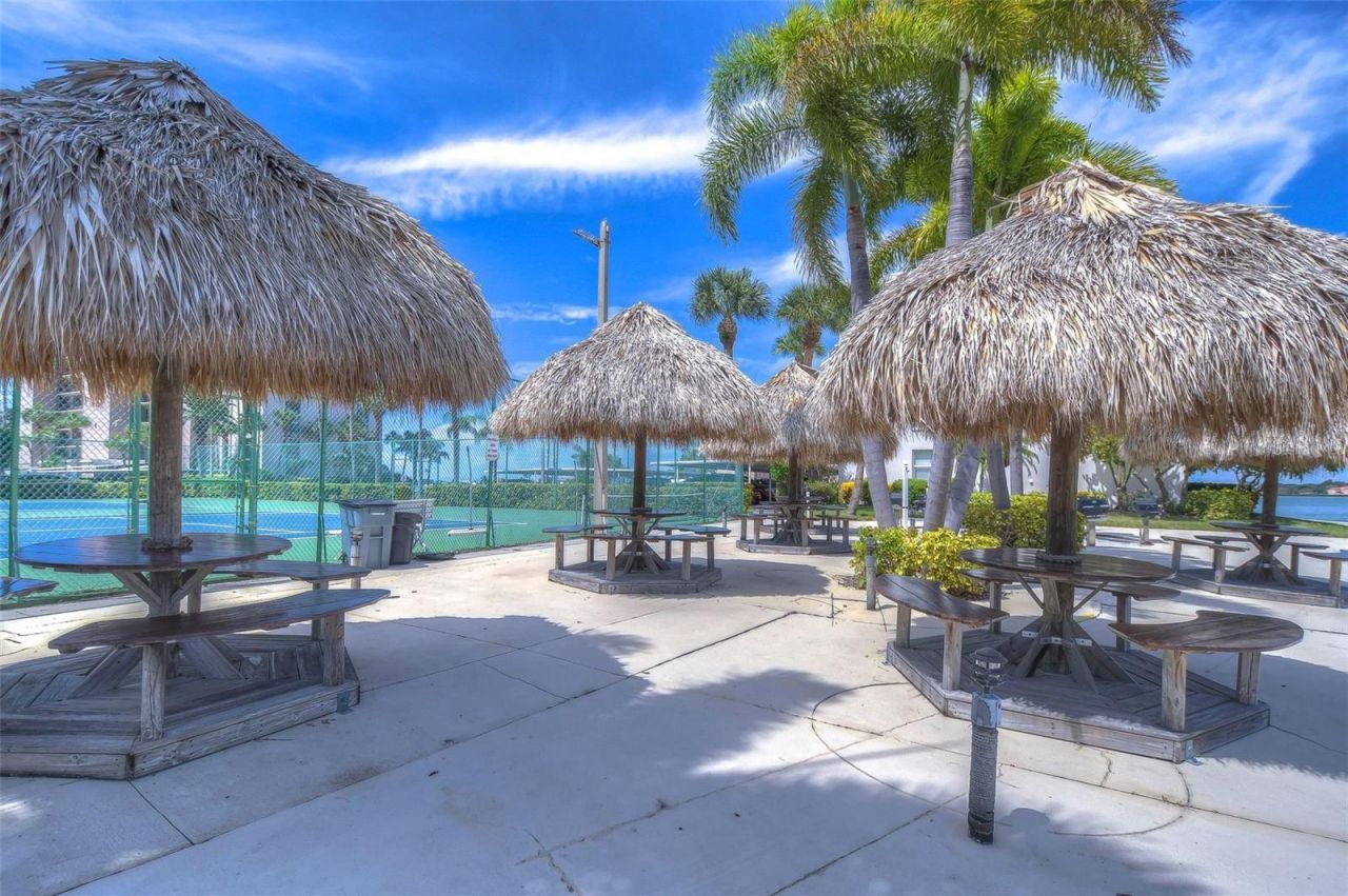 7400 Sun Island Drive S, Unit 202, South Pasadena, FL 33707 Photo