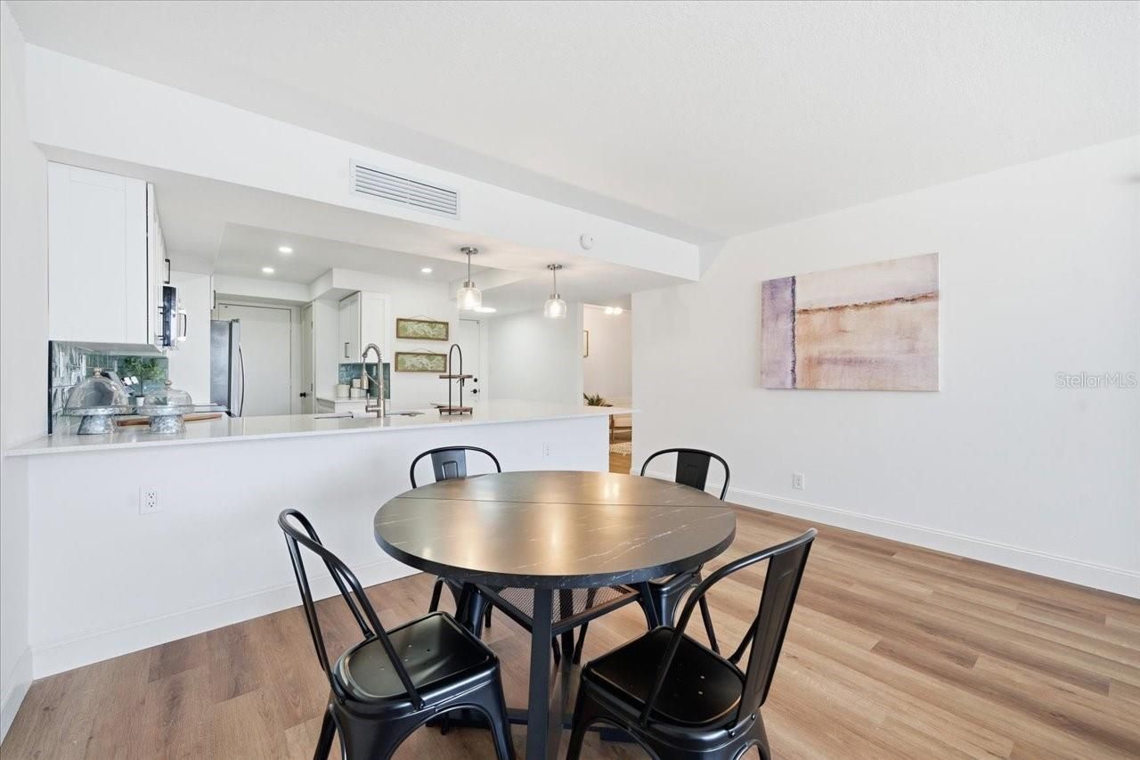 7400 Sun Island Drive S, Unit 202, South Pasadena, FL 33707 Photo