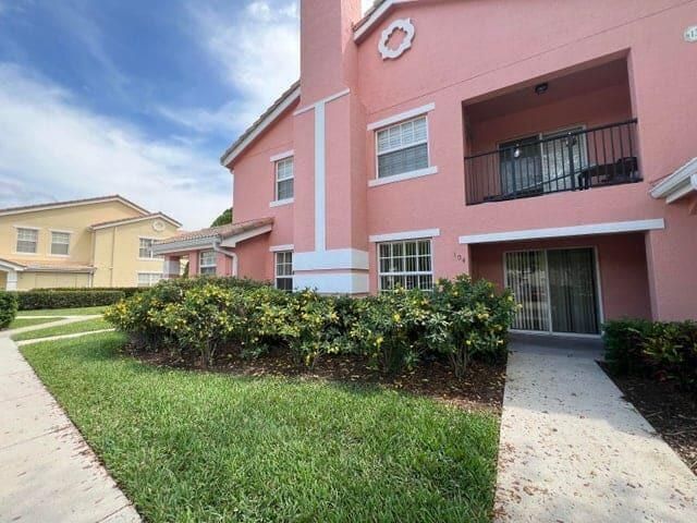 132 SW Peacock Boulevard, Unit 17-104, Port Saint Lucie, FL 34986 Photo