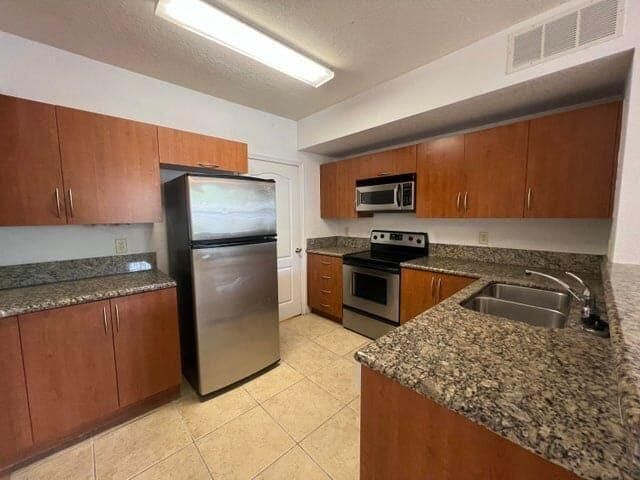 132 SW Peacock Boulevard, Unit 17-104, Port Saint Lucie, FL 34986 Photo