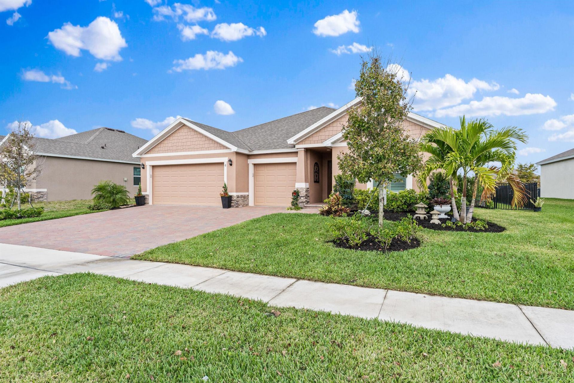6 52nd Square, Vero Beach, FL 32968 Photo