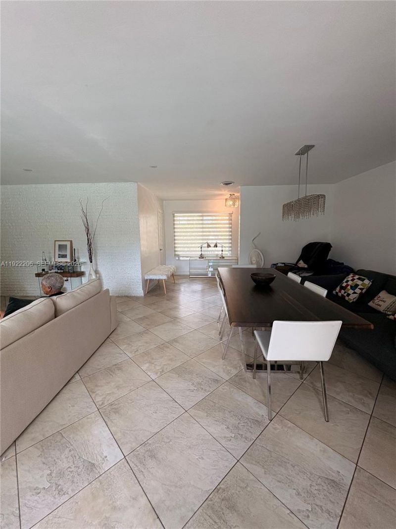 12125 NE 2nd Ave, North Miami, FL 33161 Photo