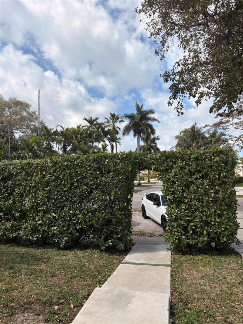 12125 NE 2nd Ave, North Miami, FL 33161 Photo