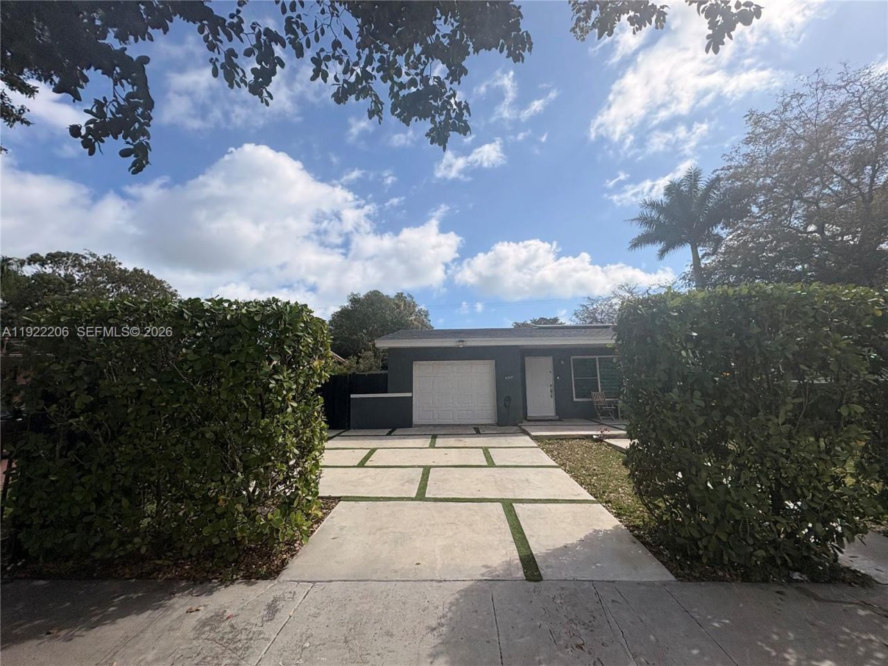 12125 NE 2nd Ave, North Miami, FL 33161 Photo