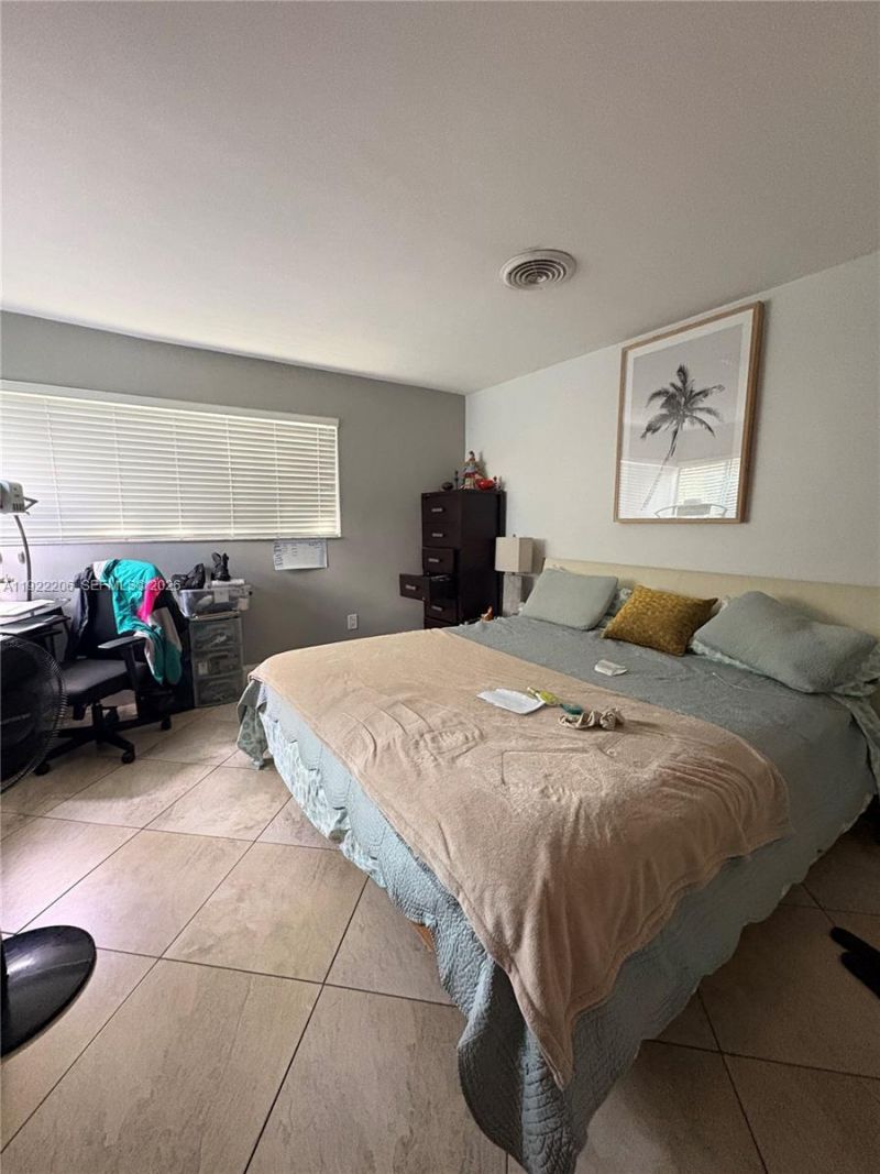 12125 NE 2nd Ave, North Miami, FL 33161 Photo