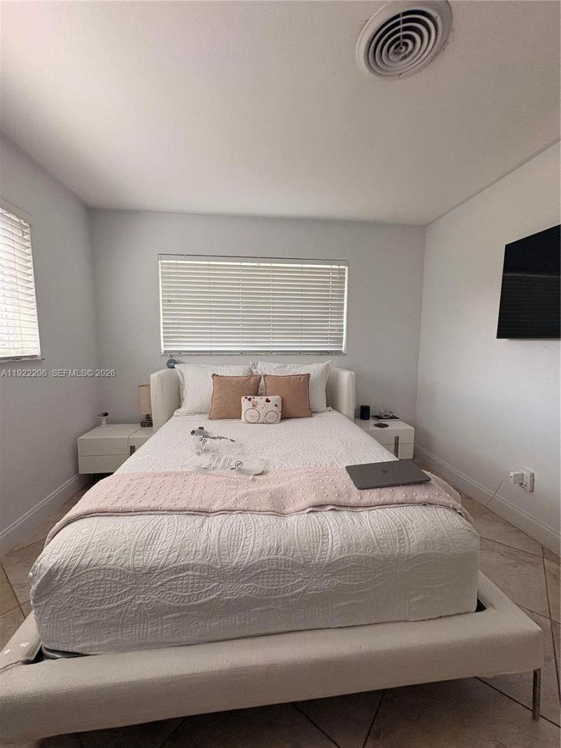 12125 NE 2nd Ave, North Miami, FL 33161 Photo