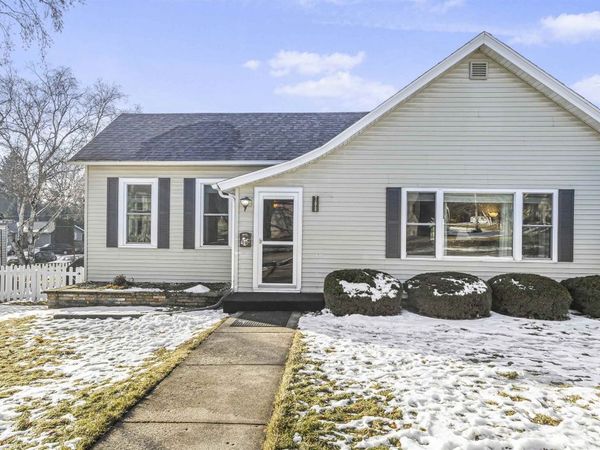 708 N Bequette Street, Dodgeville, WI 53533