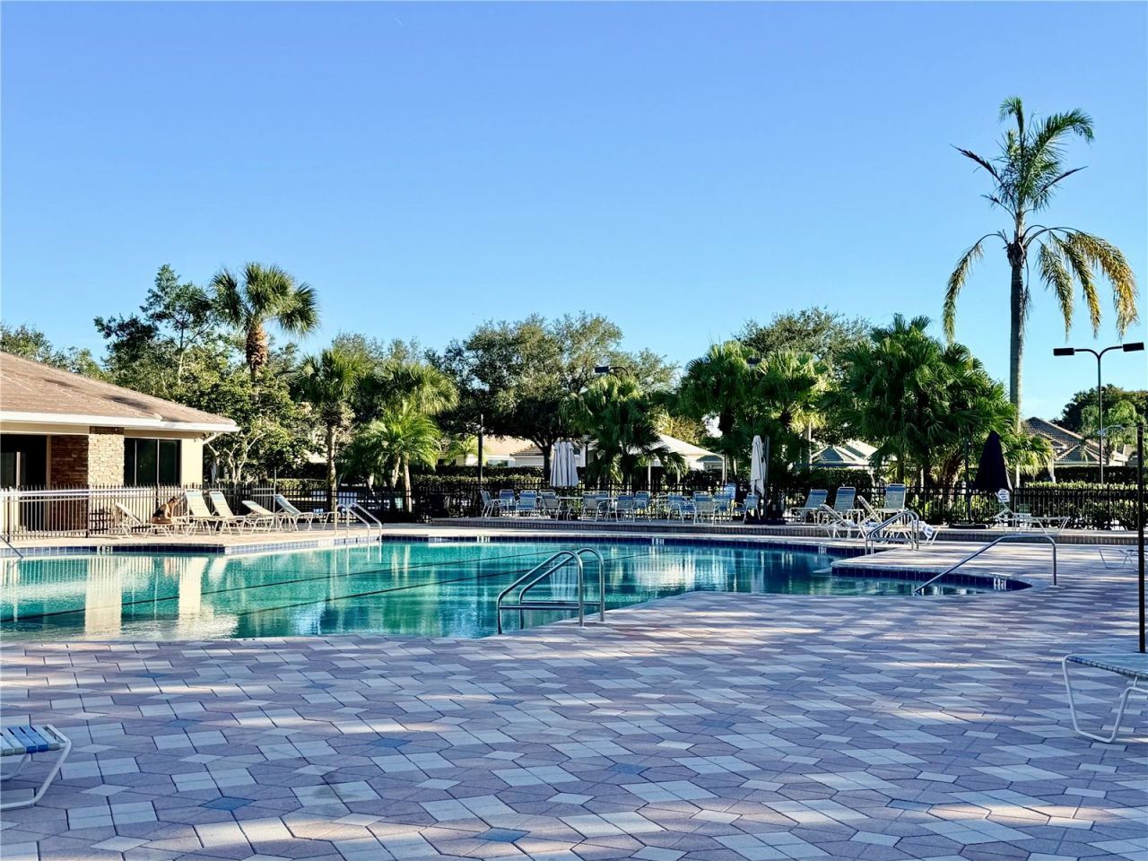 819 Fairwaycove Lane, Unit 102, Bradenton, FL 34212 Photo