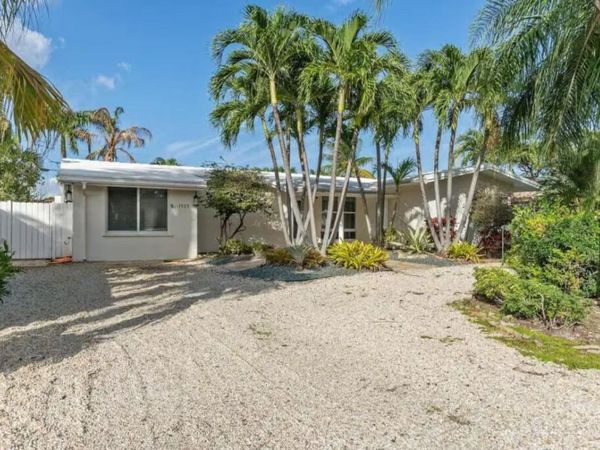 1925 NE 29th Ct, Fort Lauderdale, FL 33306