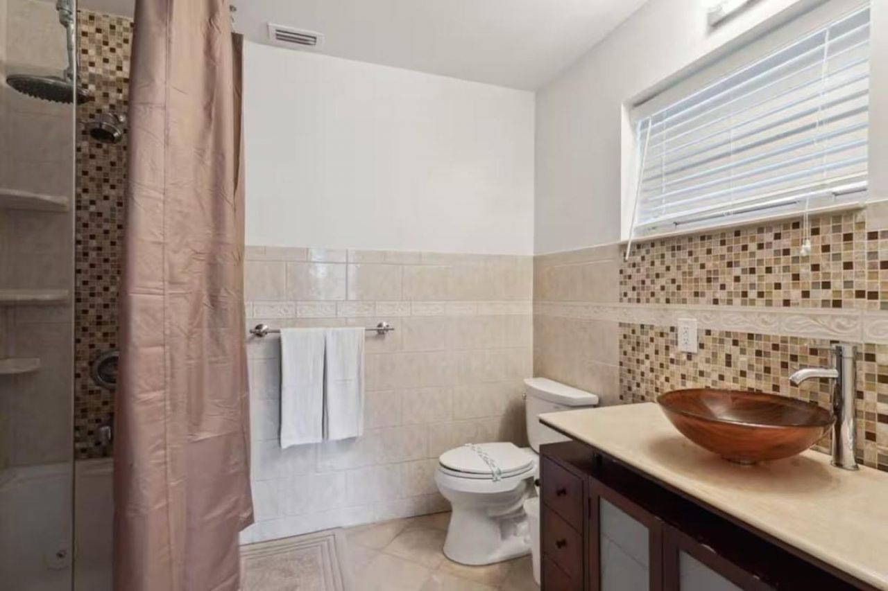 1925 NE 29th Court, Fort Lauderdale, FL 33306 Photo