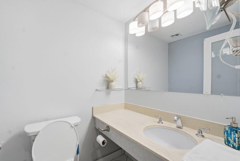 1950 S Ocean Drive, Unit 2M, Hallandale Beach, FL 33009 Photo