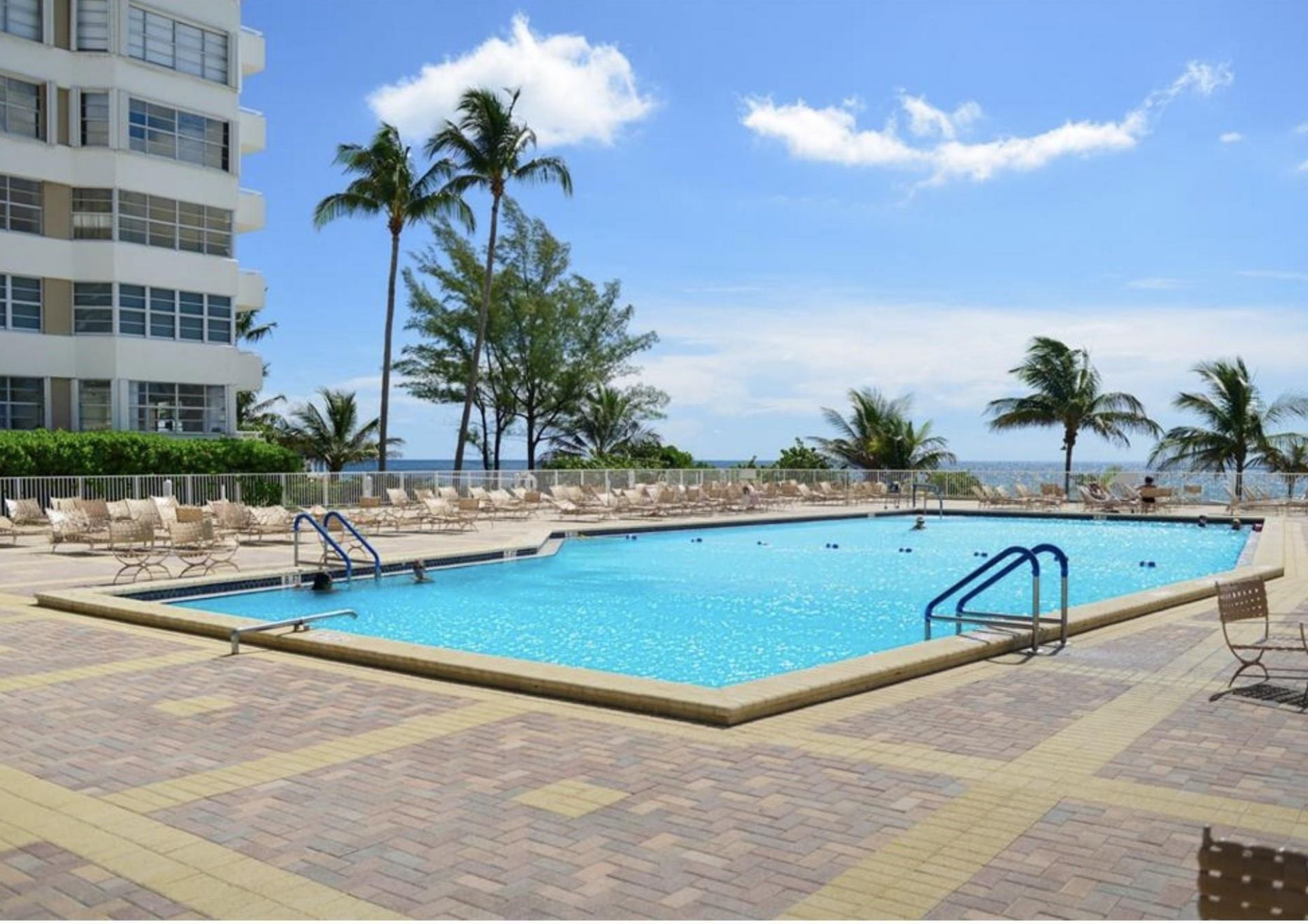 1950 S Ocean Drive, Unit 2M, Hallandale Beach, FL 33009 Photo