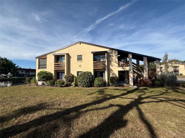 12 QUAILS RUN BOULEVARD, Unit 7, ENGLEWOOD, FL 34223