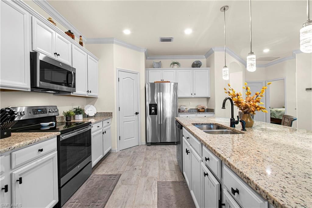 10369 Prato Dr, Fort Myers, FL 33913 Photo