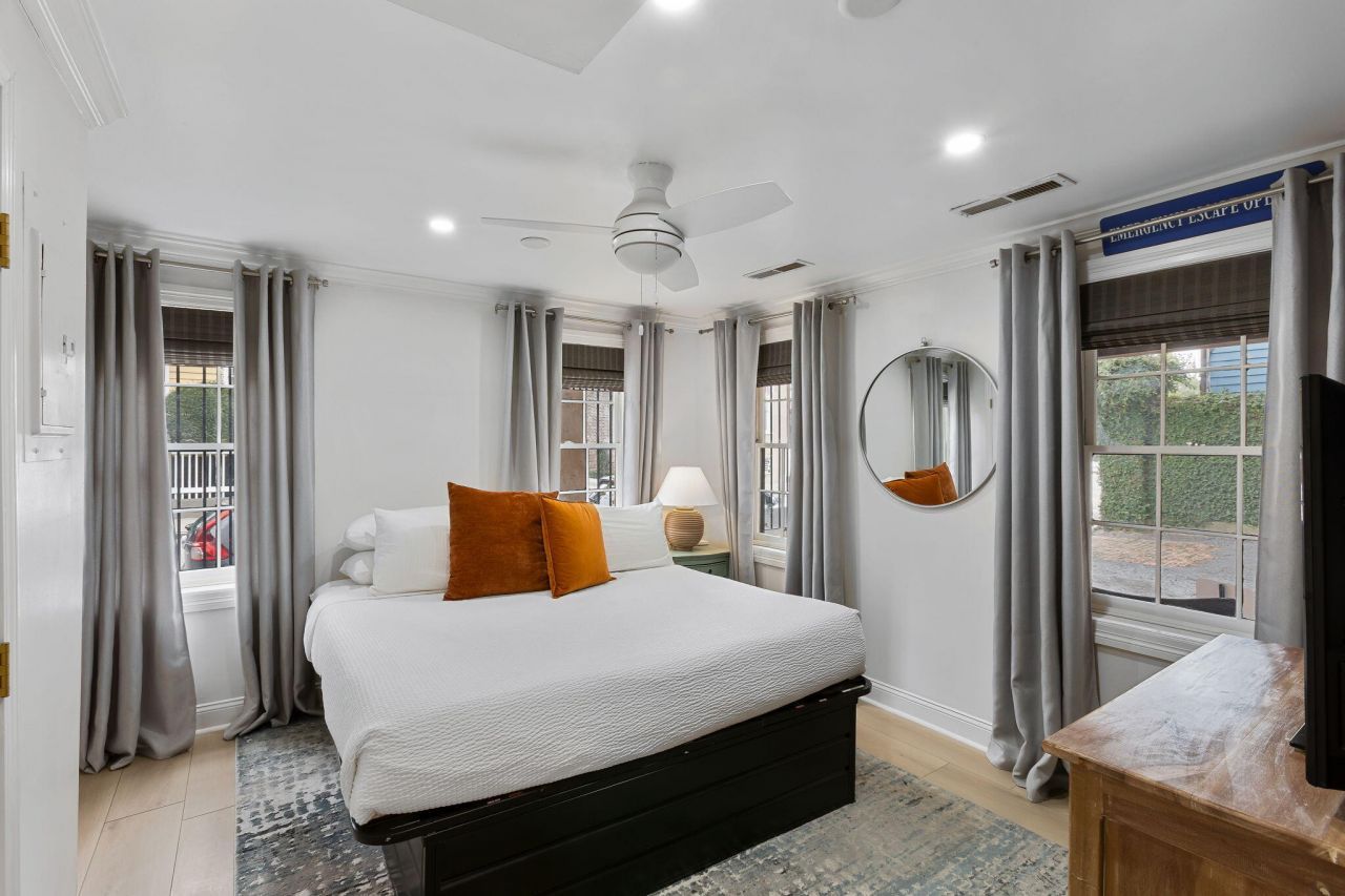 179 St Philip Street Photo 13