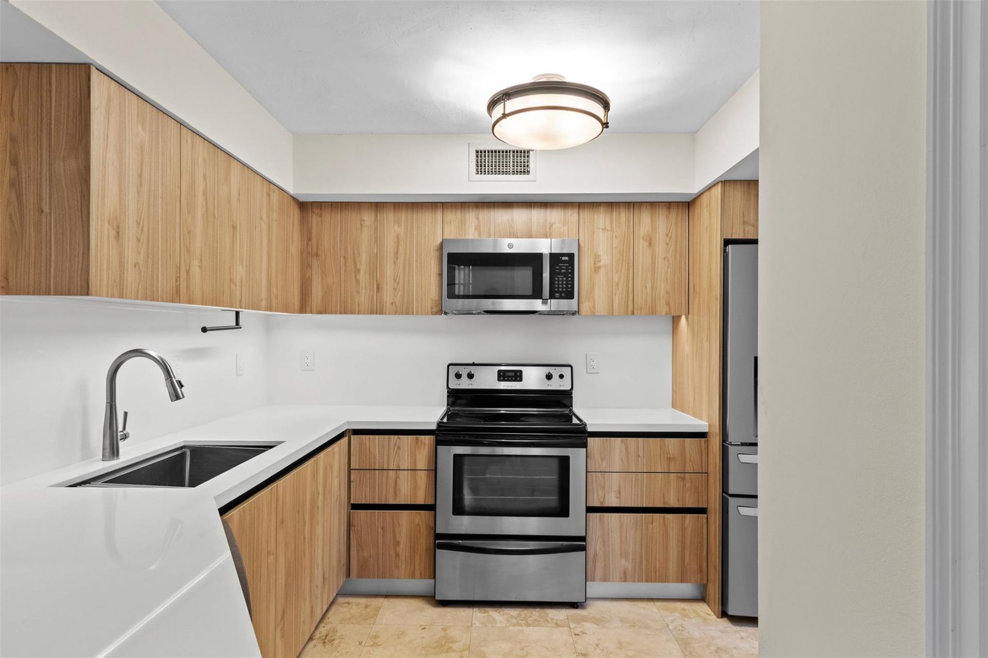 1280 S Alhambra Circle, Unit 2112, Coral Gables, FL 33146 Photo