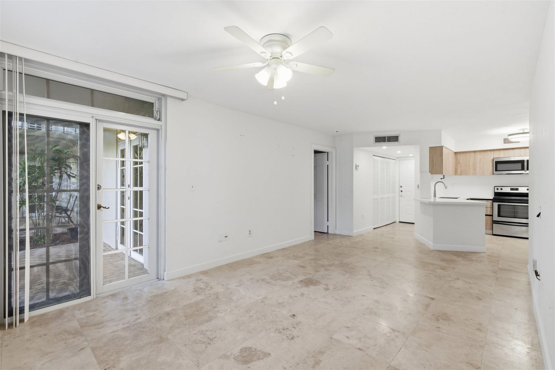 1280 S Alhambra Circle, Unit 2112, Coral Gables, FL 33146 Photo