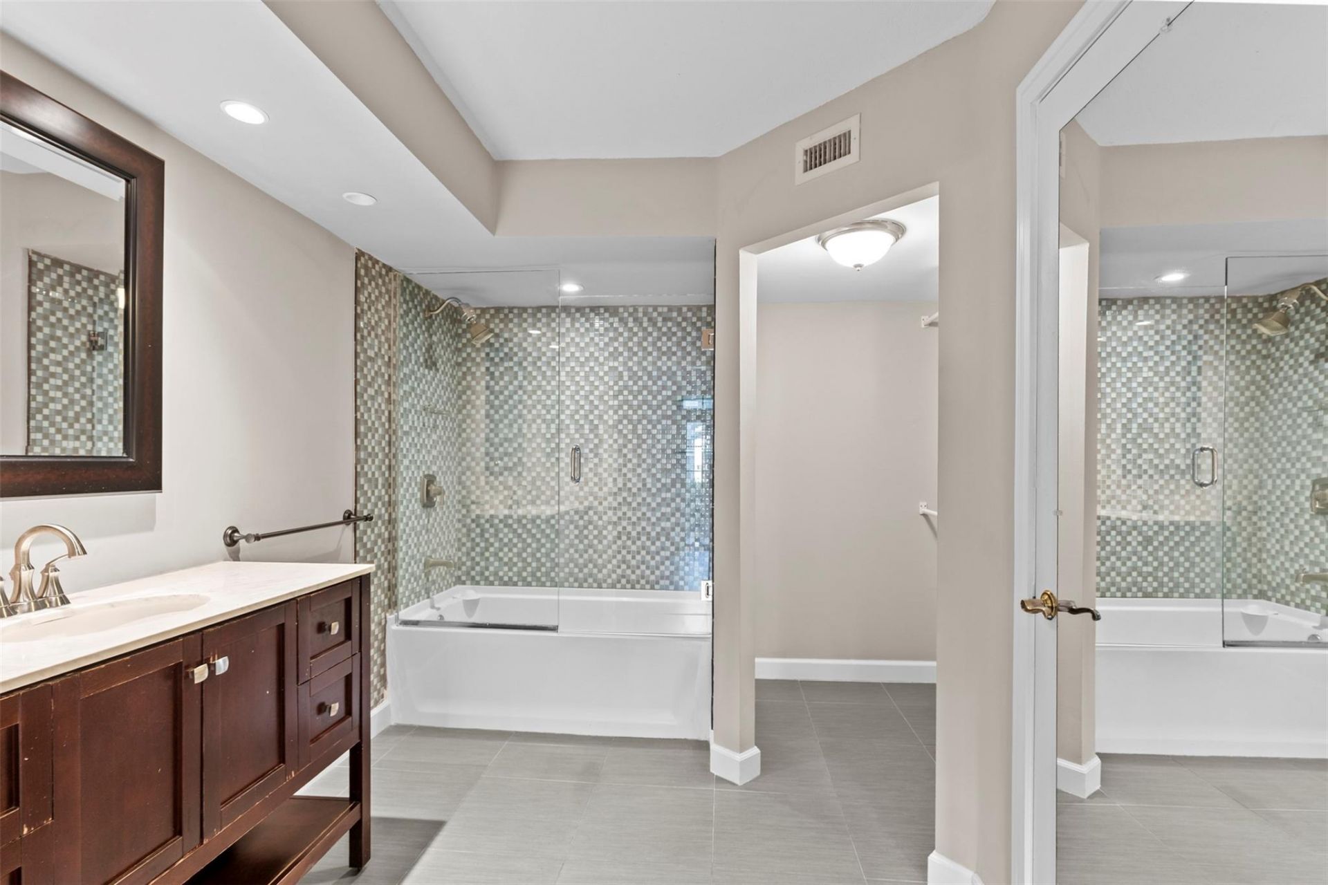 1280 S Alhambra Circle, Unit 2112, Coral Gables, FL 33146 Photo