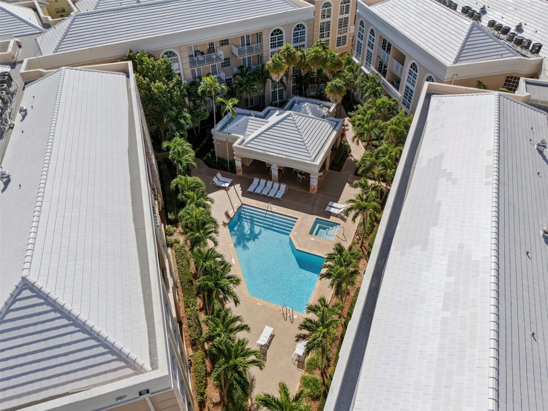 1280 S Alhambra Circle, Unit 2112, Coral Gables, FL 33146 Photo