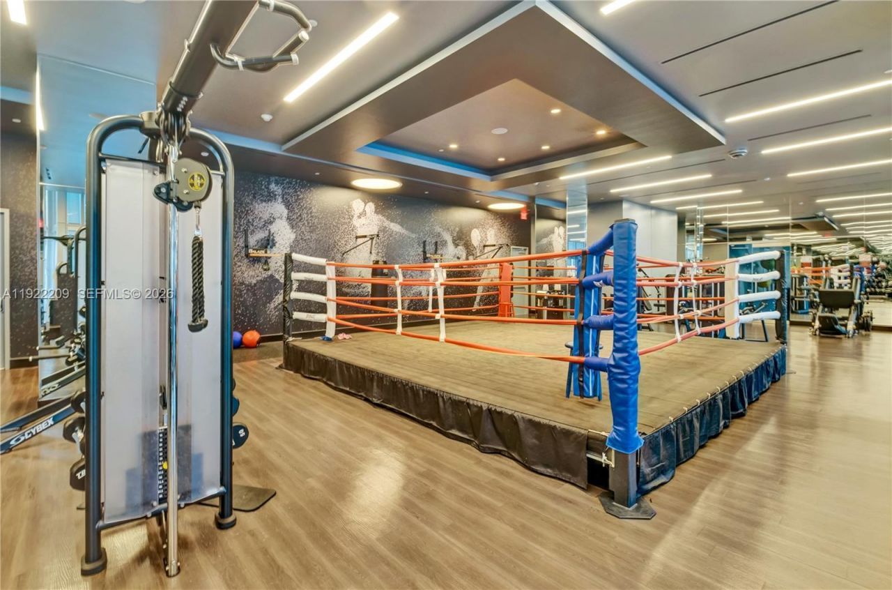 851 NE 1st Ave, Unit 3911, Miami, FL 33132 Photo