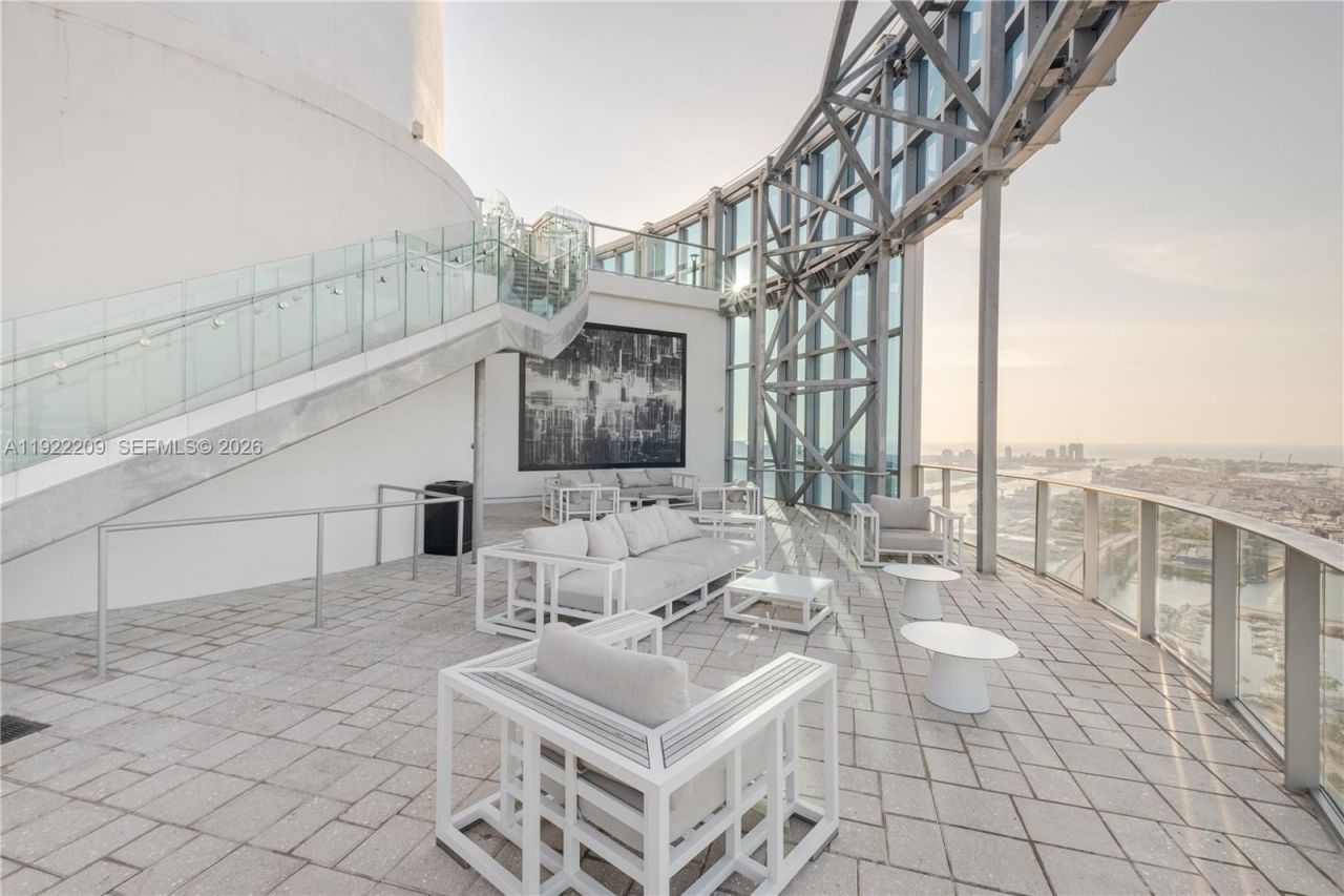 851 NE 1st Ave, Unit 3911, Miami, FL 33132 Photo