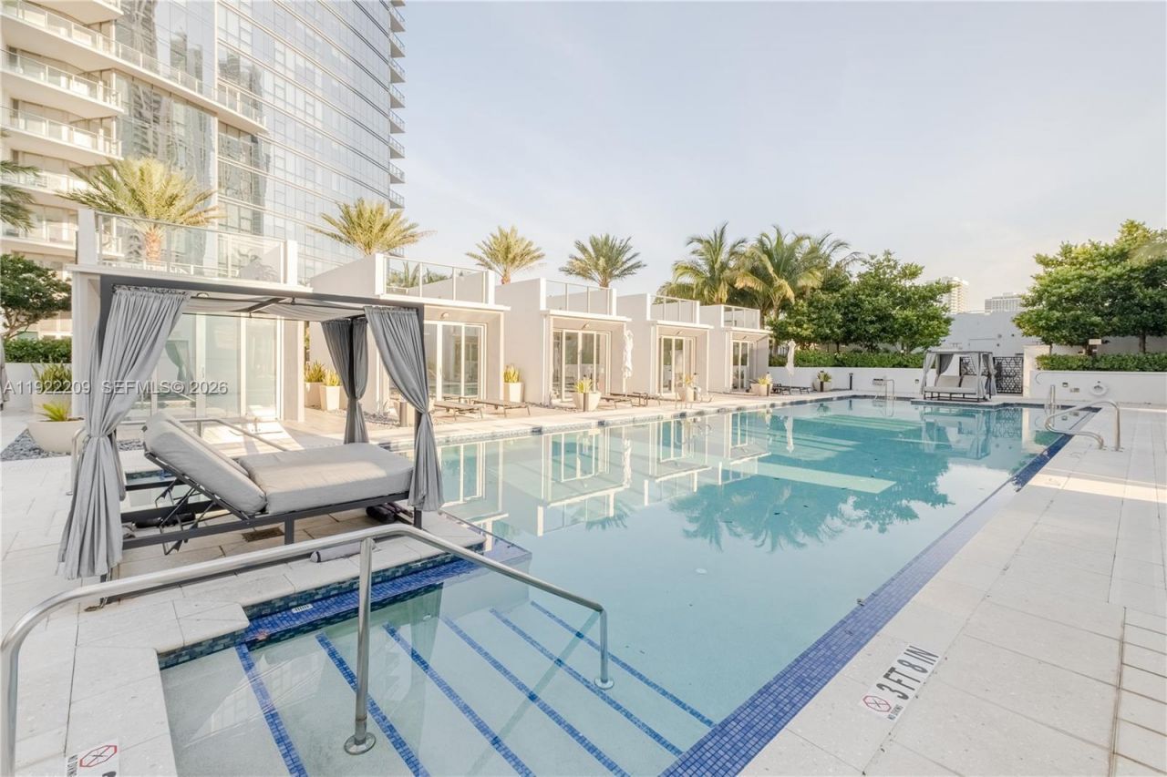 851 NE 1st Ave, Unit 3911, Miami, FL 33132 Photo