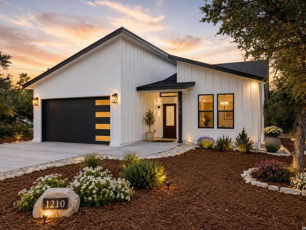 1210 Fernwood Rd, Fischer, TX 78623