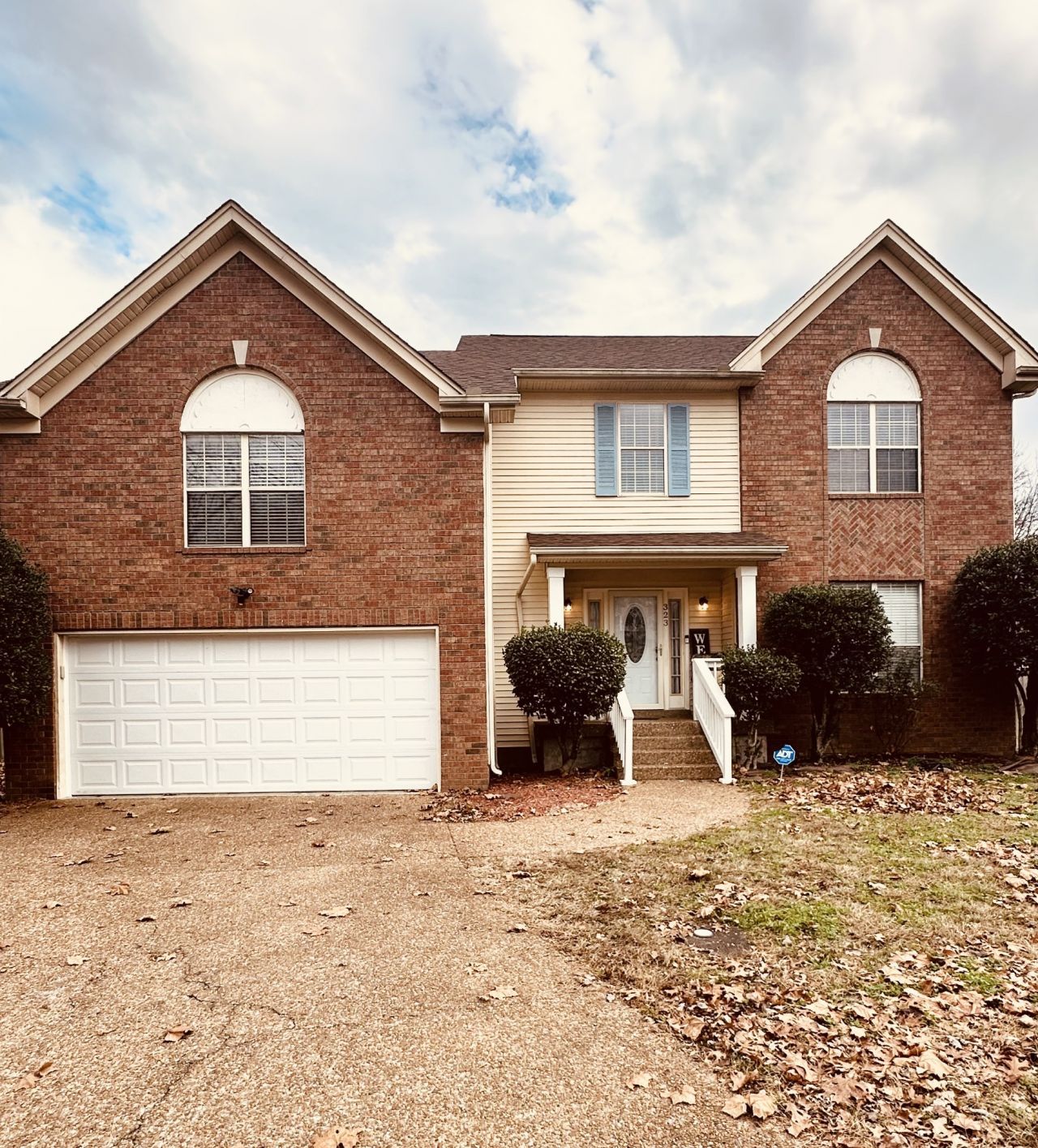 323 Witham Ct, Goodlettsville, TN 37072 Main Photo
