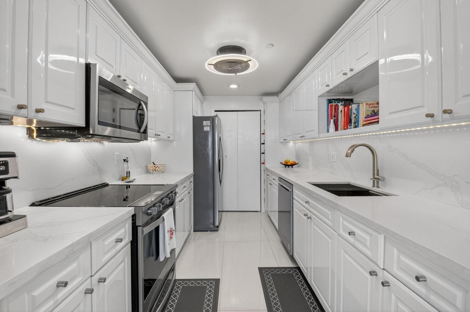 899 Jeffery Street, Unit 710, Boca Raton, FL 33487 Photo