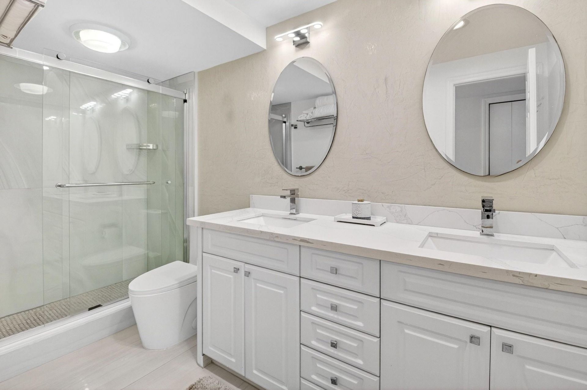 899 Jeffery Street, Unit 710, Boca Raton, FL 33487 Photo