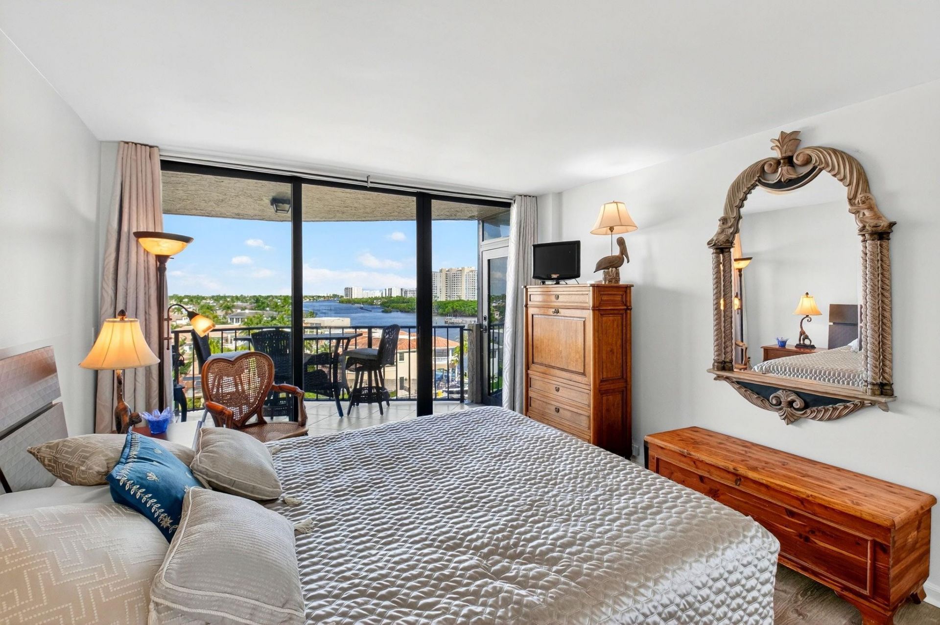 899 Jeffery Street, Unit 710, Boca Raton, FL 33487 Photo