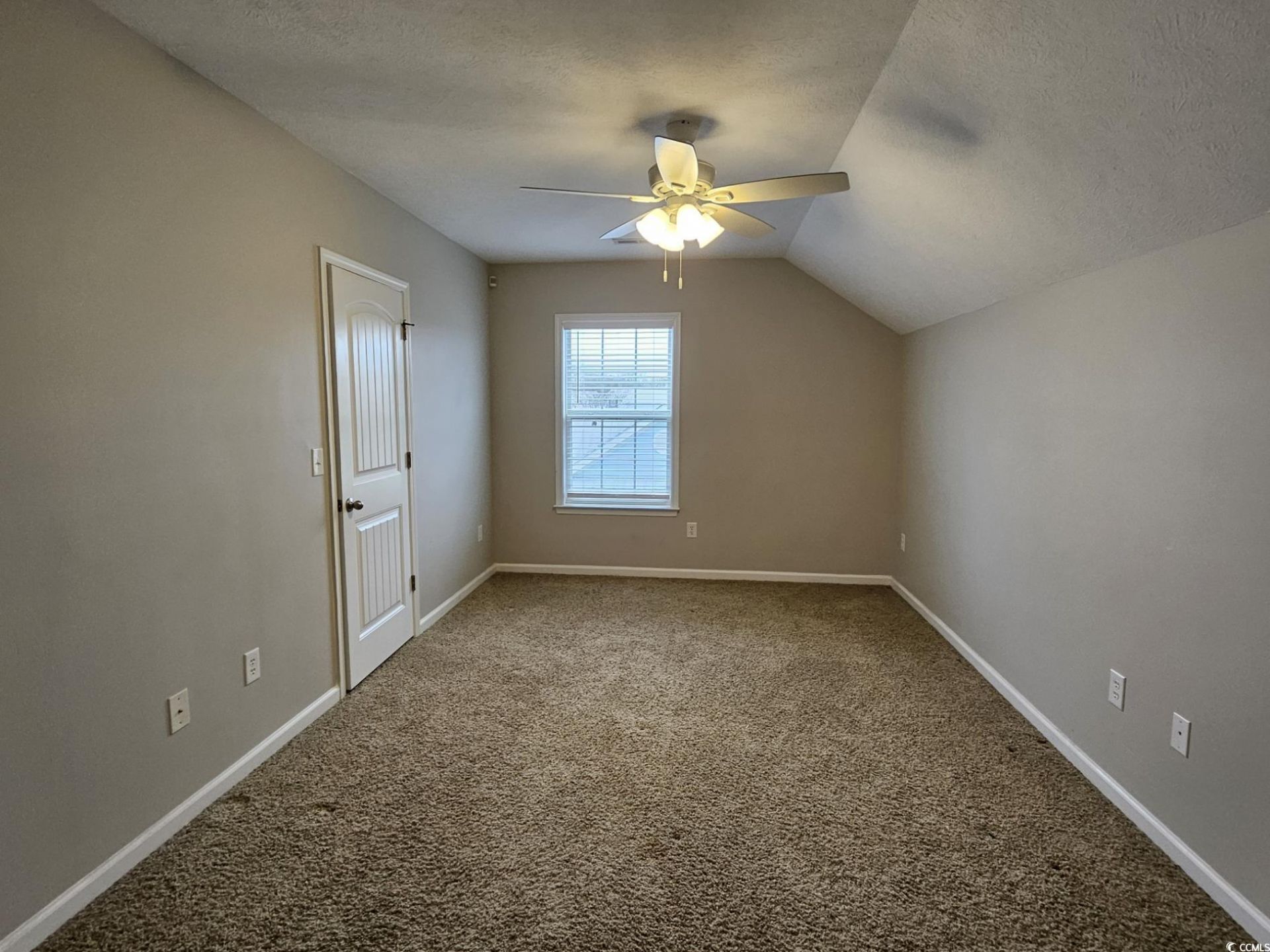 629 Surfsong Way Photo 16