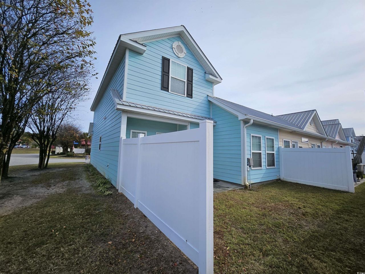 629 Surfsong Way Photo 18