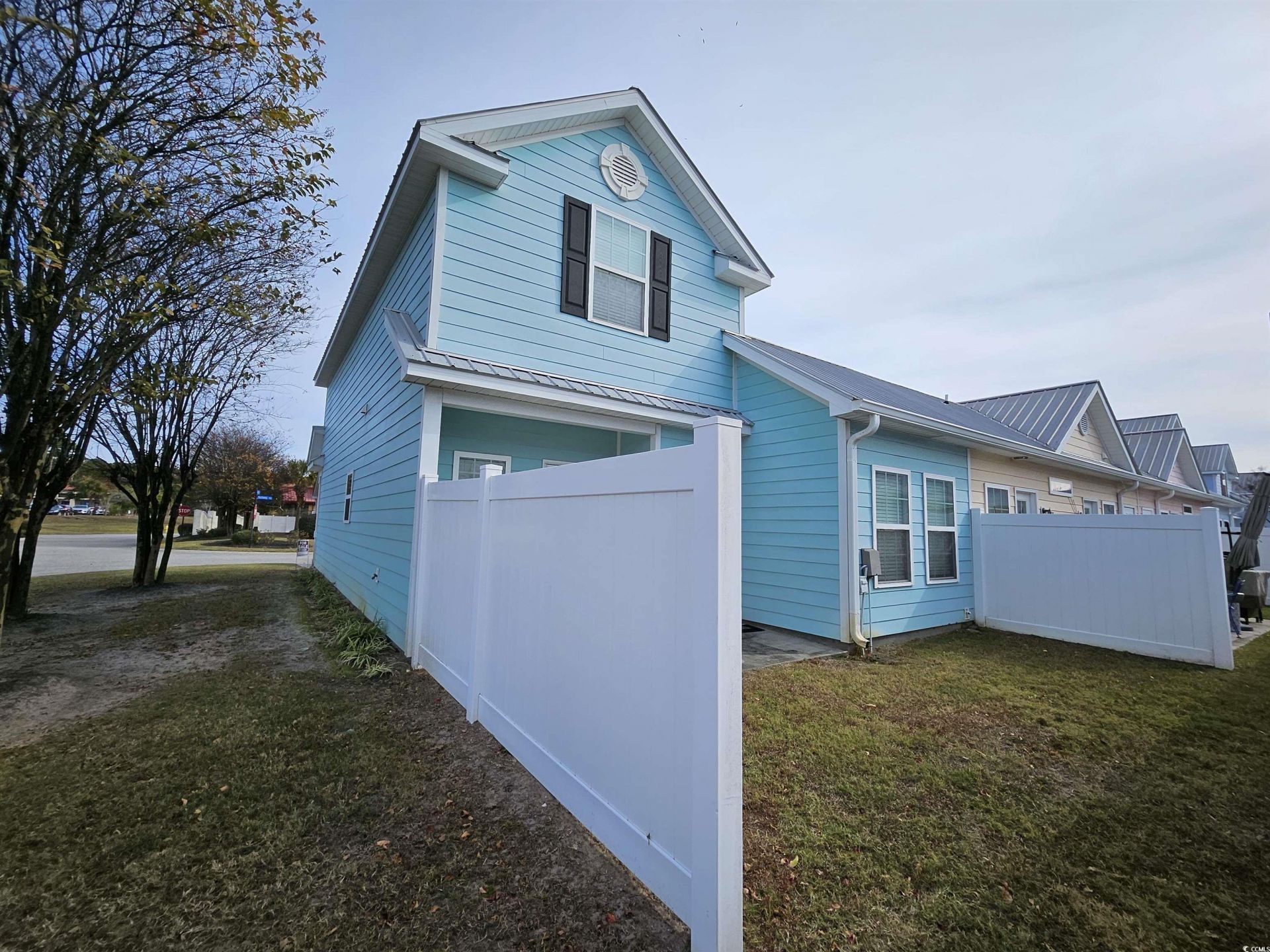 629 Surfsong Way Photo 18