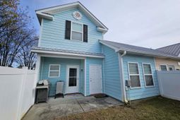 629 Surfsong Way photo 4