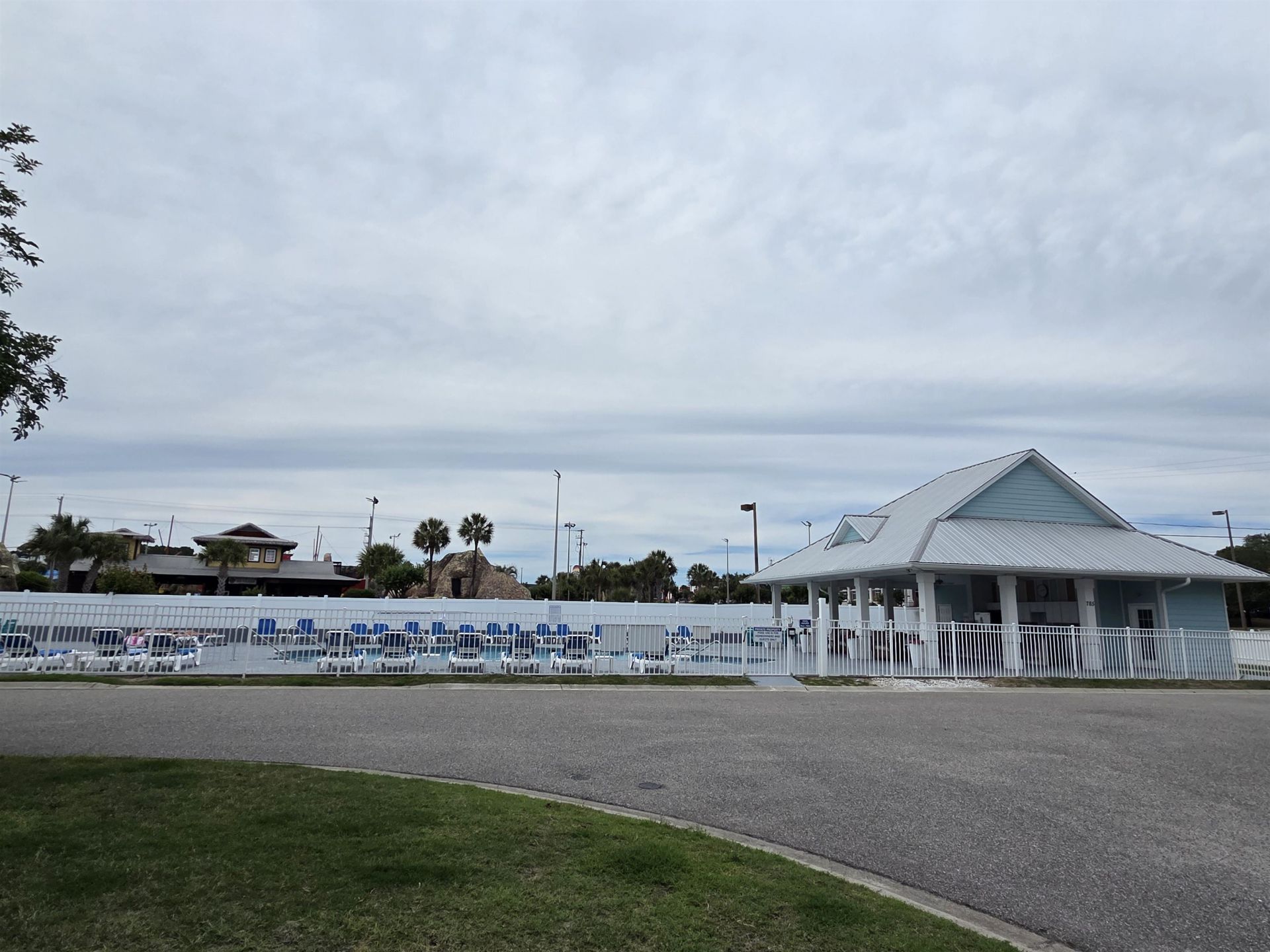 629 Surfsong Way Photo 23