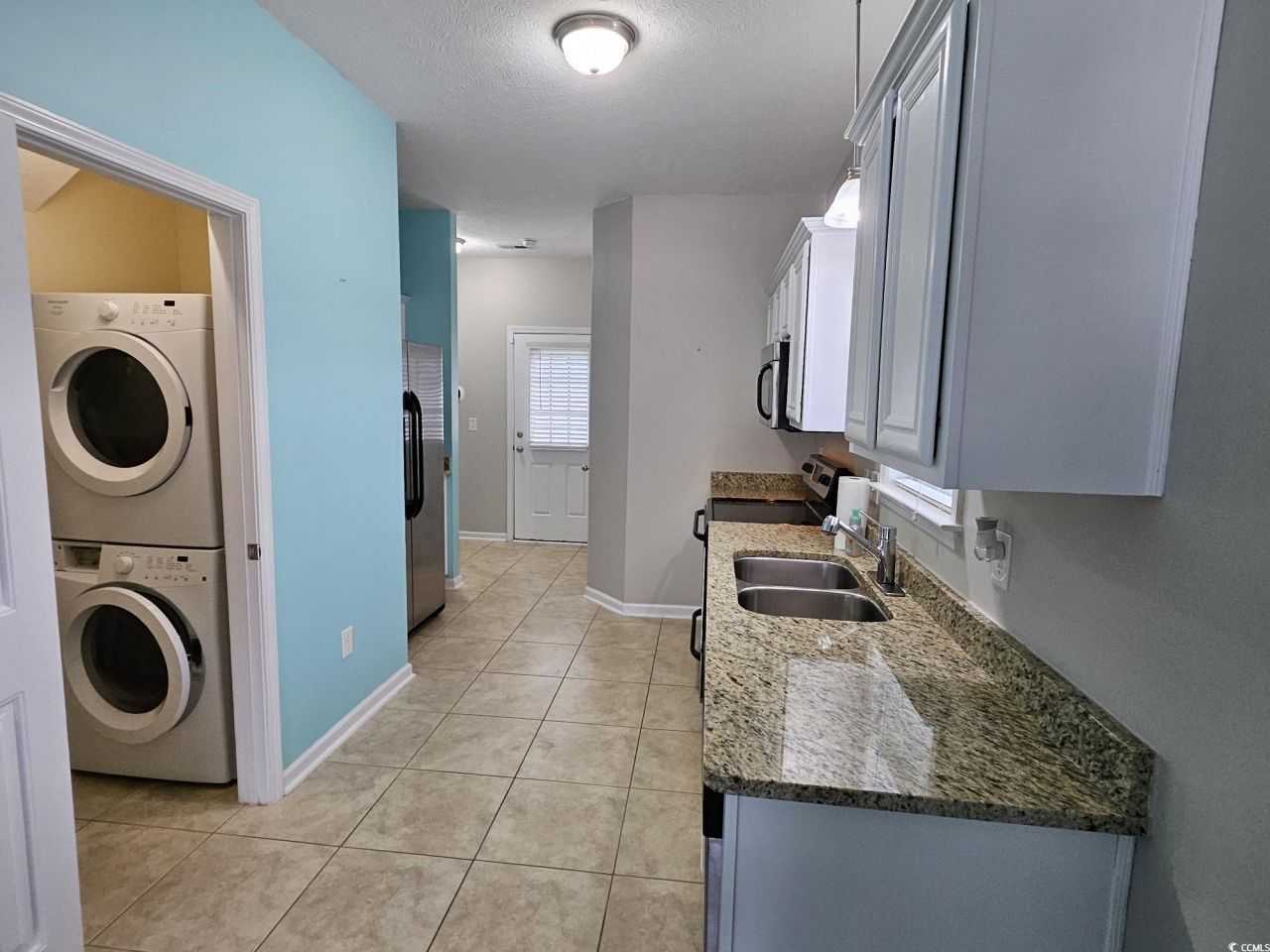 629 Surfsong Way Photo 4